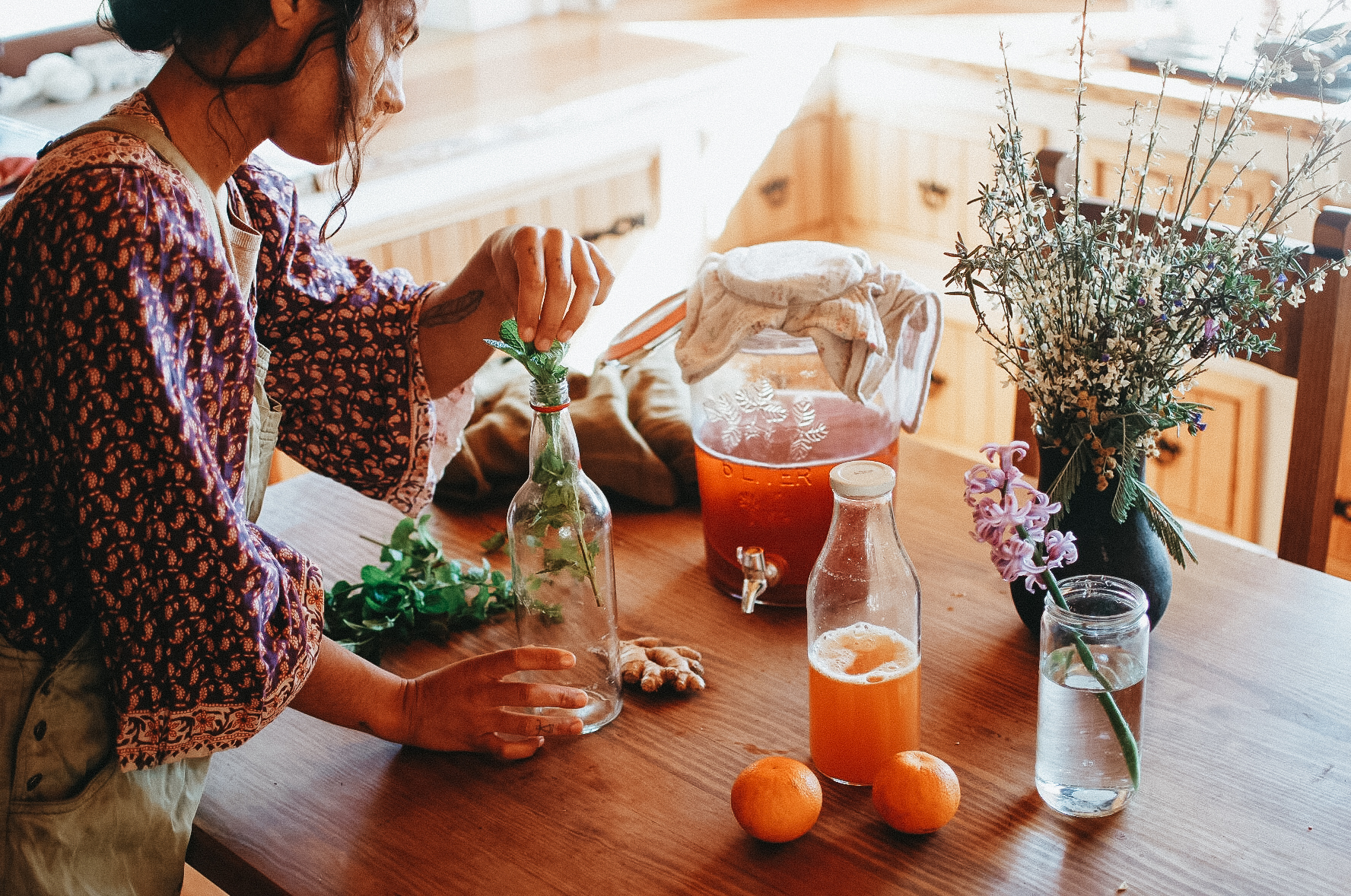 Making Herbal Kombucha, mead, and beer – The Craft of Herbal Fermentation Course