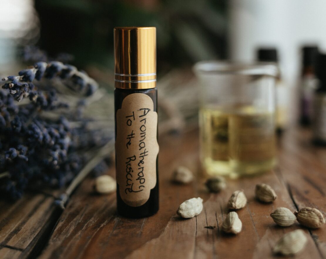 How to Use Aromatherapy for Olfaction Support in the Emotional Sphere + 3 Essential Oil Recipes to Support Your Emotions by Herbal Academy