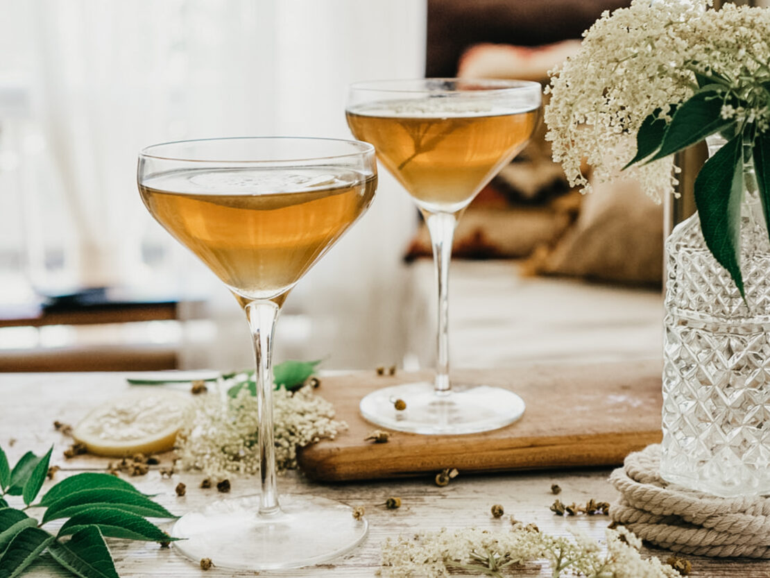 Botanical Mixed Drinks Workshop by Herbal Academy- elderflower cocktails