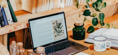 My Herbal Studies Tips Course – a free herbal course that will teach you how to appraoch your herbal studies with confidence and develop a love for herbs and learning in the process.