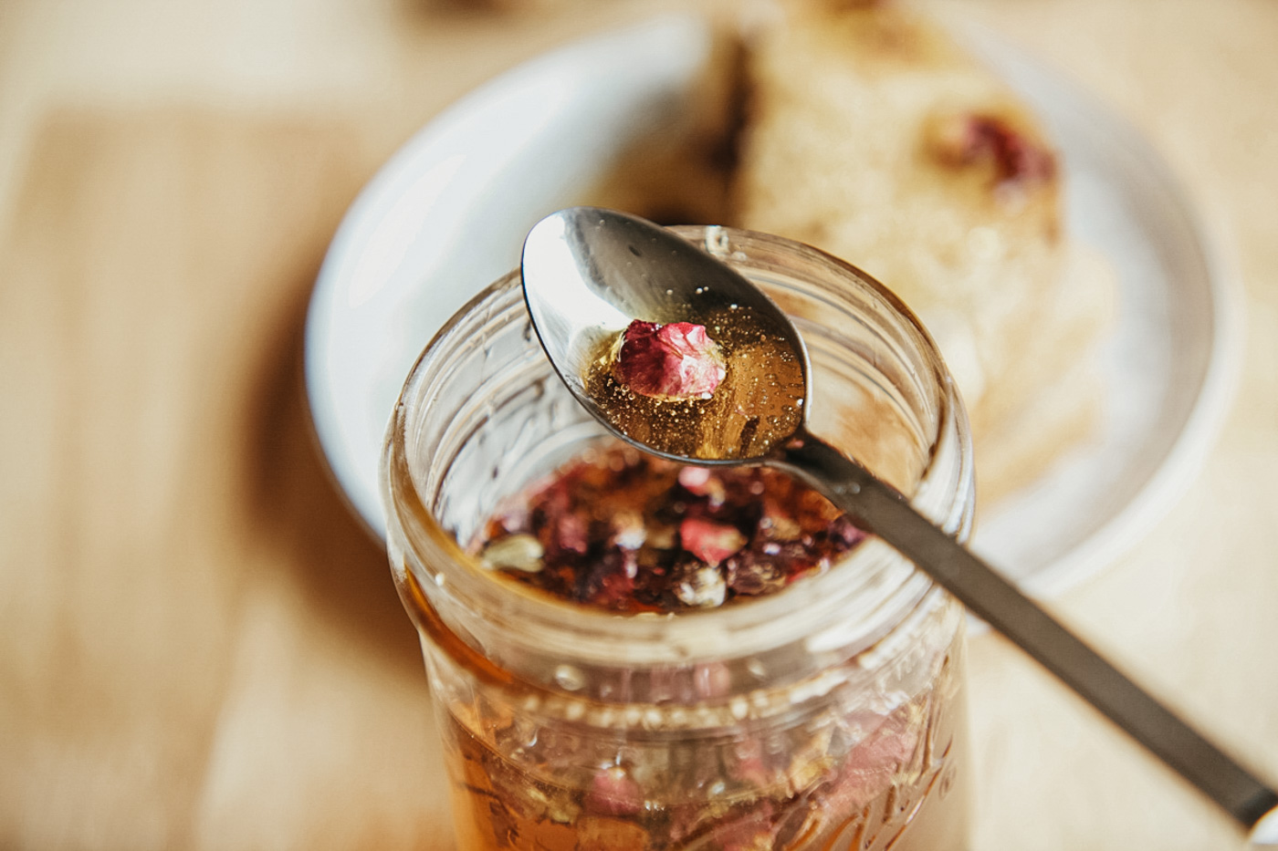 Herbal Academy's The Foraging Course – Learn how to wildcraft safely